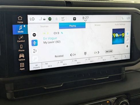 Used 2025 Jeep Wrangler Unlimited Sahara image 18