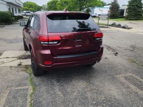 Used 2022 Jeep Grand Cherokee Laredo X AWD/4WD image 18