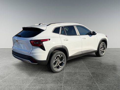 New 2026 Chevrolet Trax LT w/ Driver Confidence Package image 5