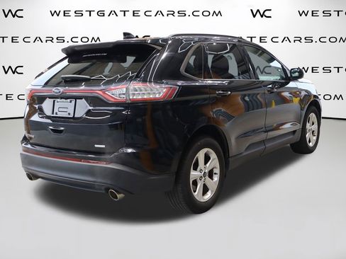 Used 2017 Ford Edge SE image 42