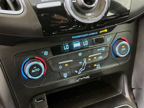 Used 2017 Ford Focus ST w/ Equipment Group 401A FWD image 14