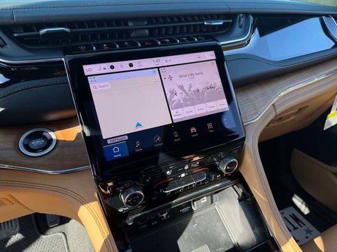New 2025 Jeep Grand Cherokee Summit image 33