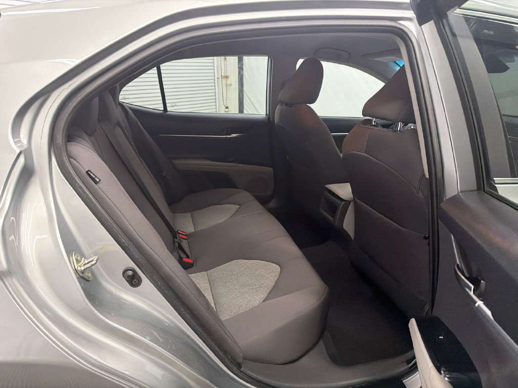 Used 2019 Toyota Camry LE FWD image 16