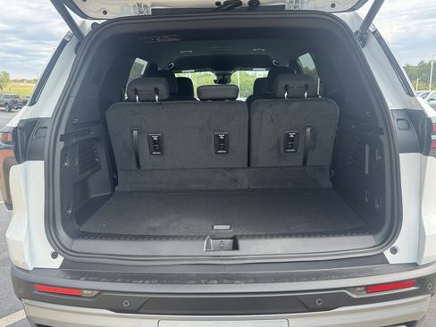 New 2026 Chevrolet Traverse LT w/ Driver Confidence Package image 6