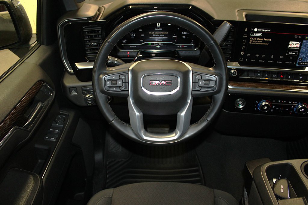 Used 2023 GMC Sierra 1500 SLE AWD/4WD image 10