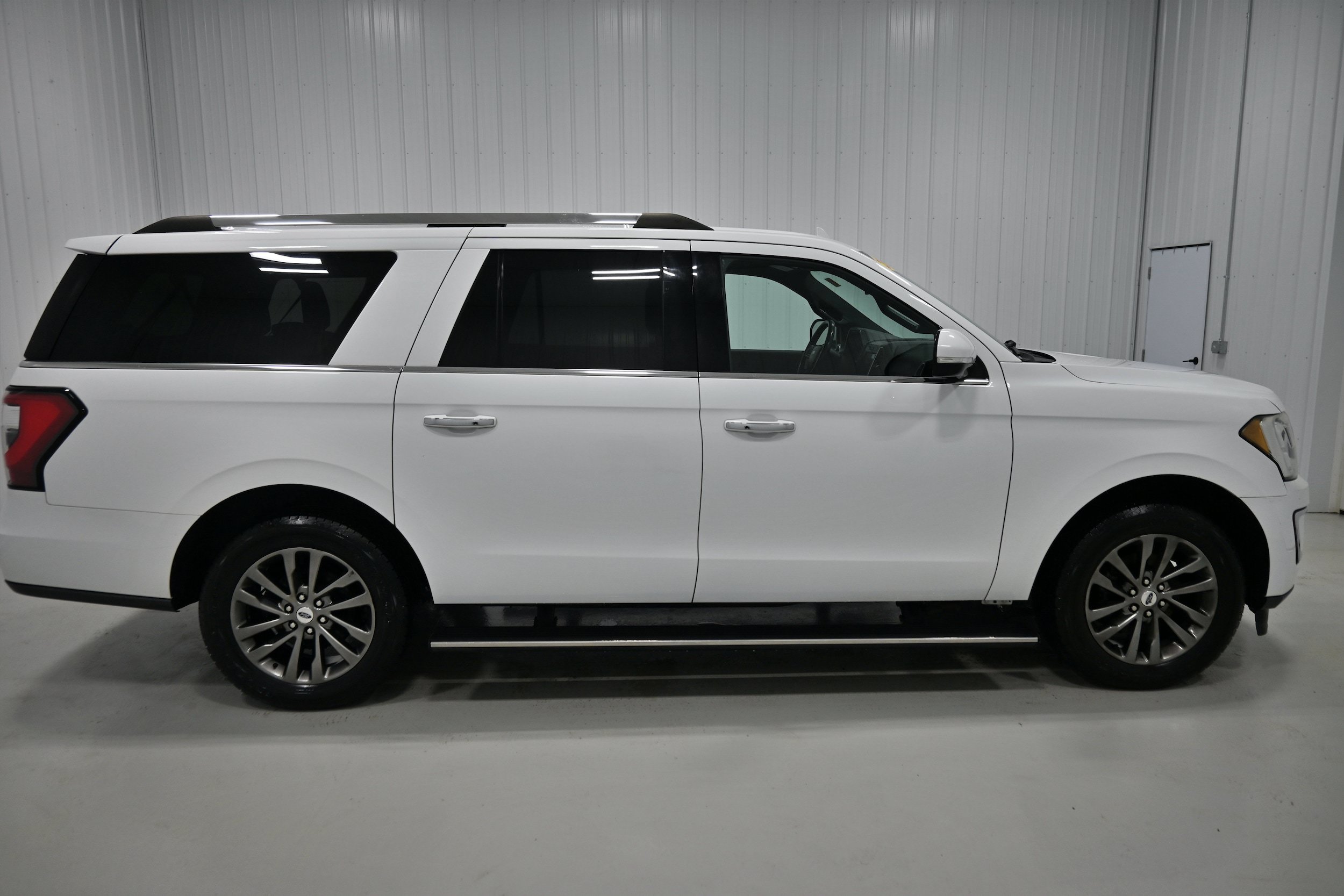 Used 2020 Ford Expedition Max Limited AWD/4WD image 46