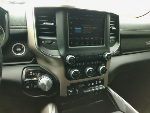 Used 2019 RAM 1500 Laramie image 17