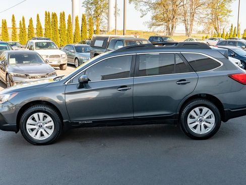 Used 2019 Subaru Outback 2.5i Premium AWD/4WD image 8