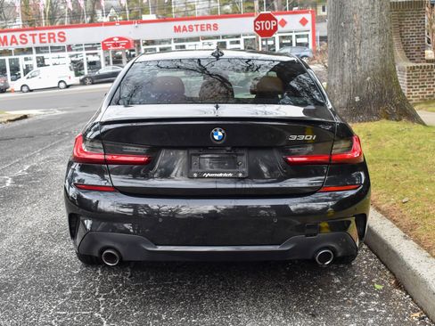 Used 2021 BMW 330i w/ M Sport Package image 7