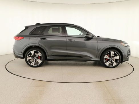 New 2026 Audi SQ5 Premium Plus AWD/4WD image 8