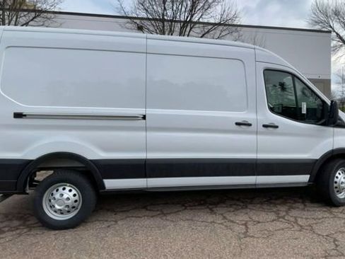 New 2026 Ford Transit 250 148 Medium Roof Extended AWD image 9