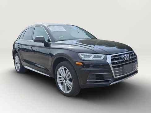 Used 2018 Audi Q5 2.0T Premium Plus w/ Premium Plus Package AWD/4WD image 3