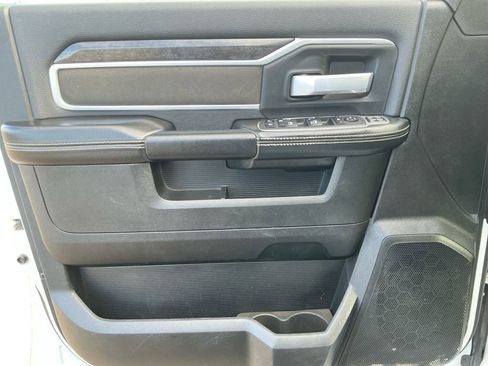Used 2024 RAM 2500 Big Horn image 21