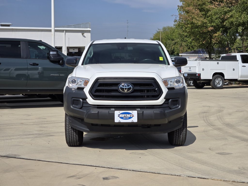 Used 2022 Toyota Tacoma SR RWD image 2