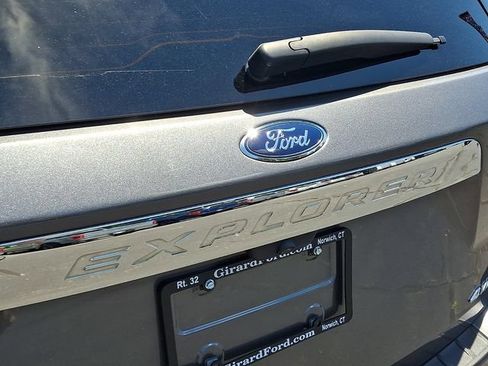 Used 2023 Ford Explorer XLT w/ Equipment Group 202A AWD/4WD image 31