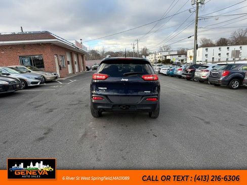 Used 2015 Jeep Cherokee Latitude w/ Comfort/Convenience Group image 6