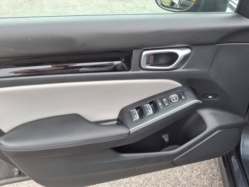 Used 2025 Honda Civic FWD Hybrid Sedan image 21