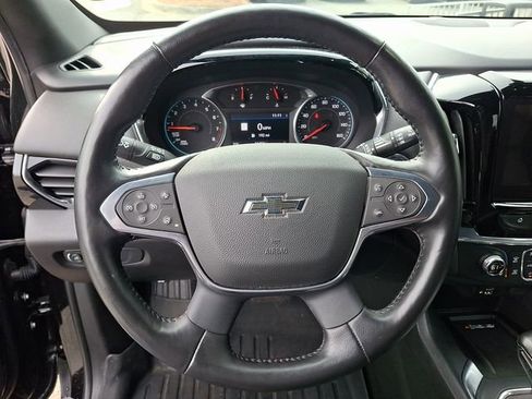 Used 2022 Chevrolet Traverse RS FWD image 14