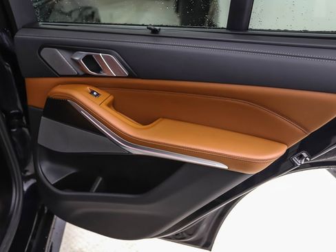 Certified 2023 BMW X5 M50i w/ Executive Package image 25