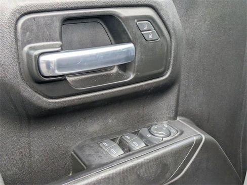 Used 2020 Chevrolet Silverado 1500 Custom w/ Custom Value Package image 20