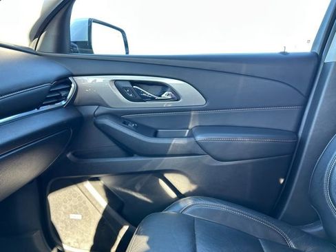 Used 2019 Chevrolet Traverse LT w/ LT Premium Package image 40