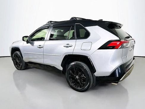 Used 2022 Toyota RAV4 XSE w/ XSE Grade Weather Package AWD/4WD image 5