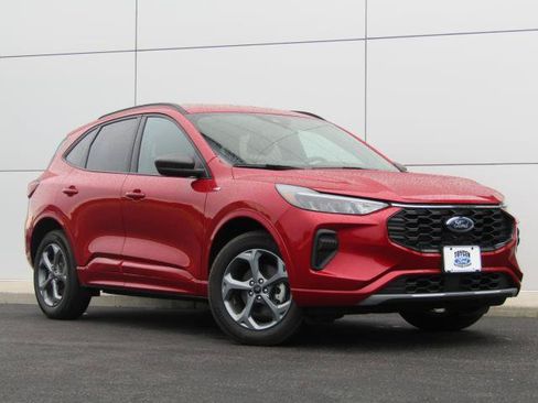 Used 2024 Ford Escape ST-Line w/ Tech Pack #1 AWD/4WD image 1