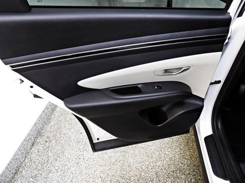 Used 2022 Hyundai Tucson SEL w/ Cargo Package image 9