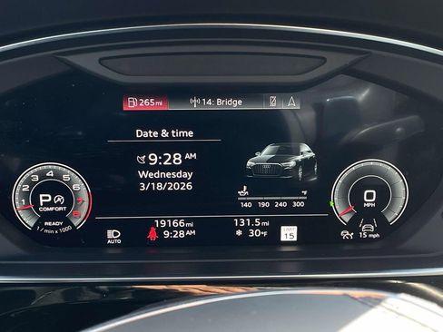 Used 2023 Audi A8 L 3.0T image 15