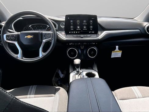 Used 2024 Chevrolet Blazer LT w/ Convenience Package FWD image 13