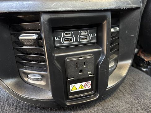 Used 2024 RAM 2500 Laramie w/ Safety Group image 32