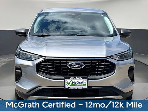 Used 2023 Ford Escape Active w/ Tech Pack #1 AWD/4WD image 2