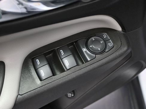 Used 2022 Chevrolet Equinox LT image 11