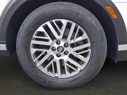Used 2026 Hyundai Palisade SEL FWD image 9
