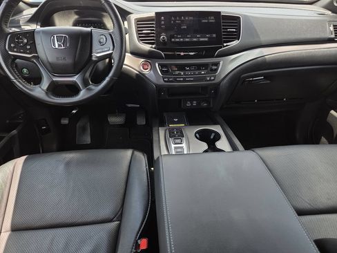 Certified 2024 Honda Passport EX-L image 8