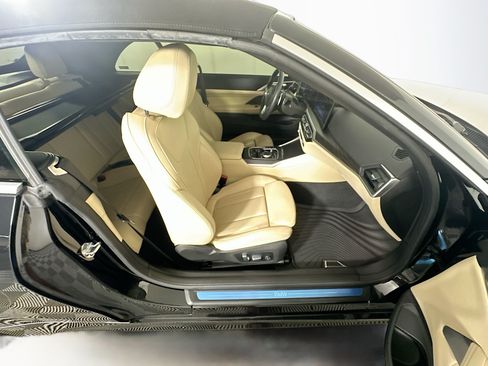 Used 2024 BMW 430i Convertible w/ Convenience Package RWD image 28