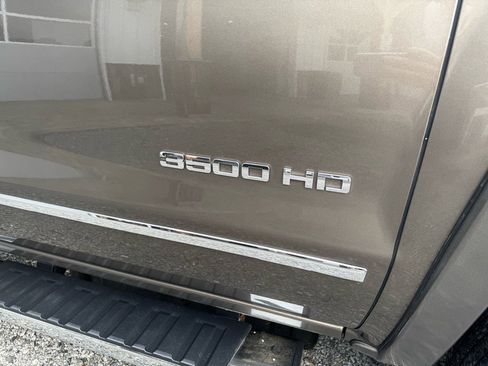Used 2015 Chevrolet Silverado 3500 LTZ w/ LTZ Plus Package image 5