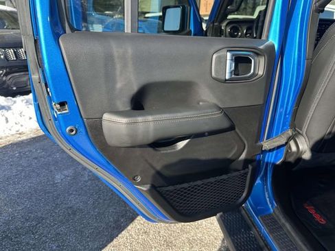 Certified 2022 Jeep Wrangler Unlimited High Altitude image 18