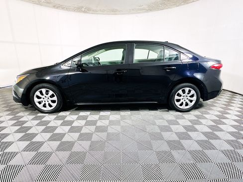 Used 2024 Toyota Corolla LE FWD image 6