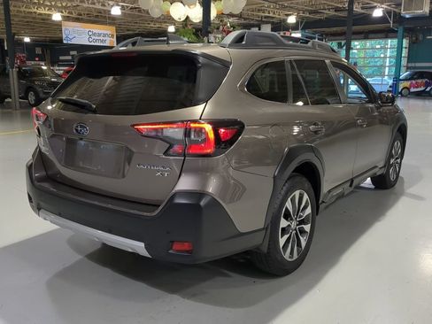 Used 2023 Subaru Outback Limited XT AWD/4WD image 8