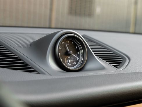 Used 2026 Porsche Macan image 22