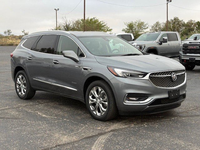Used 2021 Buick Enclave Avenir w/ Avenir Technology Package FWD image 8