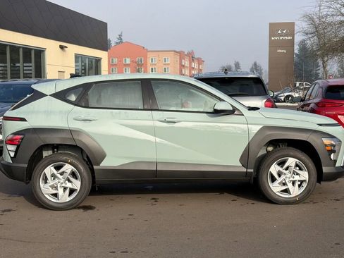 New 2026 Hyundai Kona SE image 4