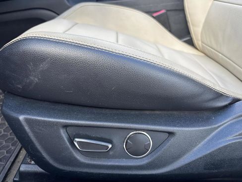 Used 2016 Ford Mustang Premium image 19