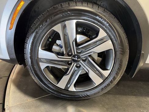 Certified 2023 Kia Sorento EX image 10