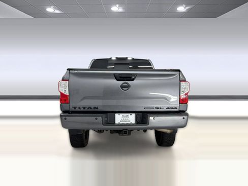 Used 2019 Nissan Titan SL w/ Midnight Edition AWD/4WD image 10