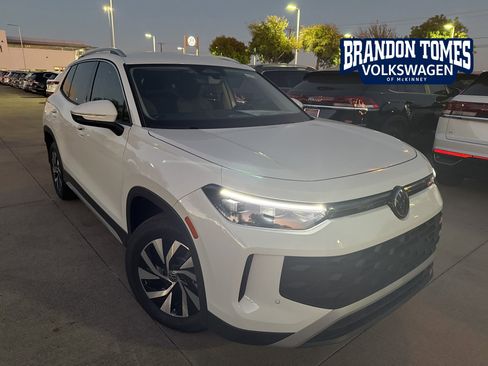 New 2025 Volkswagen Tiguan S image 1