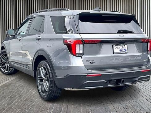 Used 2025 Ford Explorer ST-Line image 12