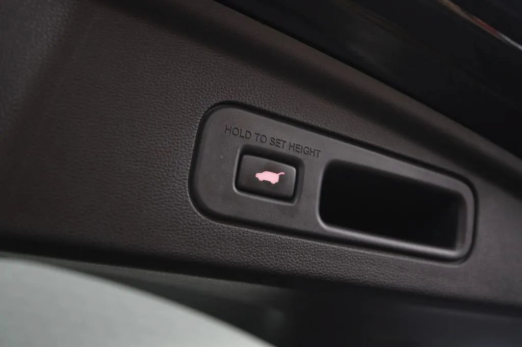 Used 2022 Acura MDX SH-AWD image 48