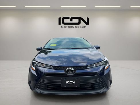 Used 2025 Toyota Corolla LE FWD image 8